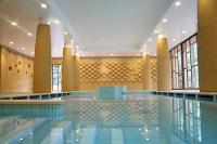 Hotel Bambara Felsotarkany - piscina interior - ofertas de wellness con media pensión