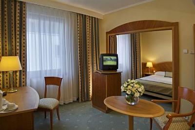 Discount hotel room in Budapest in the VII. district - Grand Hotel Hungaria Budapest - Hotel Hungaria City Center**** Budapest - Grand Hotel Hungaria Budapest in the city centre