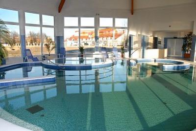 Bungalow Aqua Spa de Bienestar - viaje de bienestar a Cserkeszolo, relajación activa a precio asequible - ✔️ Bungalow Aqua**** Cserkeszolo - Bungalow Aqua Spa de Bienestar en Cserkeszolo para familias con niños a precio reducido