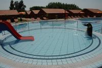 Scivoli d'acqua per bambini, piscine esteriori e interiori, piscina d'esperienza - Bungalow Aqua Spa