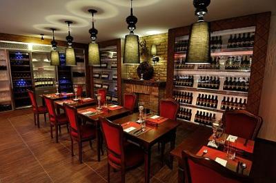 Trésor de vins avec dégustation des vins dans l'Hôtel Cascade à Demjén, près d'Eger - ✔️ Hotel Cascade Resort Spa Demjén ✔️ - Cascade Hotel action!