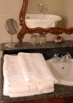 Hotel Hedervary - stanza da bagno - hotel a 4 stelle a Hedervar 