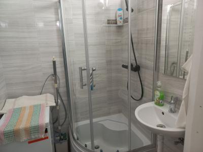 Новая ванная комната в квартире в Будапеште в аренду - ✔️ City Centre Apartment Budapest - квартира в центре Будапешта