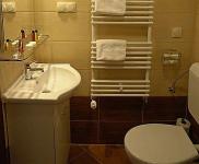 Modern badrum i City Hotell Budapest