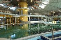 Piscină în hotelul Danubius Health Spa Resort Sarvar, Ungaria