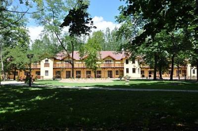 El castillo del hotel Forster en Bugyi, cerca de Budapest - Forster Vadaszkastely Bugyi - hotel-castillo de tres estrellas en la vicinidad de Budapest