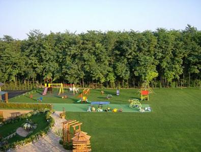 Playground in the garden of Wellness Hotel Granada in Kecskemet - ✔️ Granada Wellness Hotel Kecskemet**** - Sport and cheap Wellness Hotel in Kecskemet