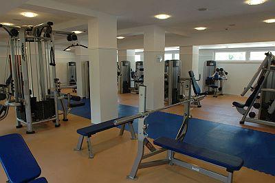 Fitness rum Holiday Beach Hotel Budapest - ✔️ Holiday Beach Hotel**** Budapest - Wellness Conference Hotell direkt på Donaustranden i Budapest