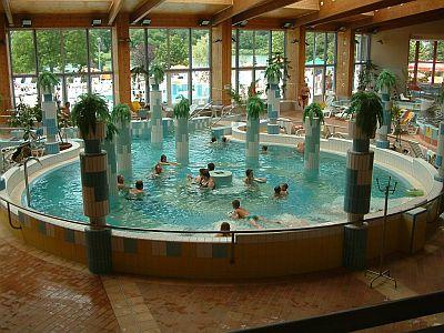 Alföld Gyöngye Hotel - hotel rodzinny w atrakcyjnych cenach i biletami do spa - ✔️ Alföld Gyöngye Hotel*** Orosháza - tanie noclegi z HB i biletami do centrum spa