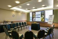 Conferentie- en vergaderzalen in het viersterren wellnesshotel Hotel Arena in Boedapest, Hongarije