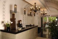 Reception i Hotell Carat Budapest - 4 stjärniga Hotell i Budapest