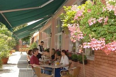 Terrasse im Hotel Griff in Budapest - Hotel Griff Budapest*** - 3-Sterne Hotel in Budapest