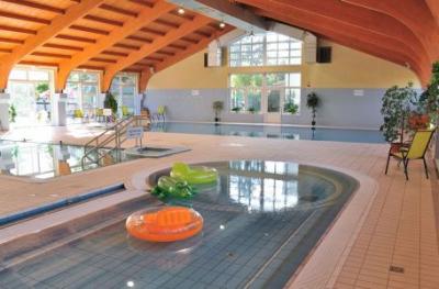 Medical water pool in Mezokovesd - Hotel Hajnal - ✔️ Hotel Hajnal*** Mezőkövesd - wellness hotel near Zsory Health Spa in Mezokovesd