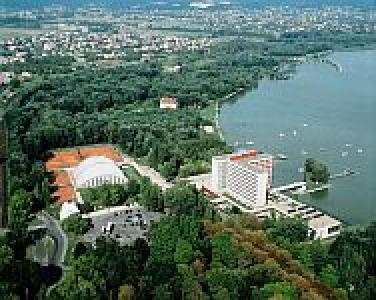 Hotell Helikon Keszthely Balaton - hotellet ligger nära till stranden med utmärkt läge - ✔️ Hotell Helikon**** Keszthely - Särskilt hotell vid sjön Balaton