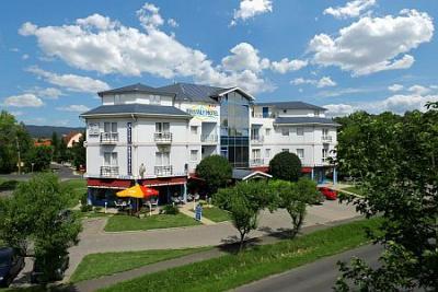 Hotel Kristaly a Keszthely al Lago Balaton con mezza pensione e con sconti  - ✔️ Hotel Kristaly Keszthely**** - hotel con prestazioni benessere a Keszthely, al Lago Balaton