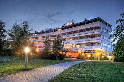 Hôtel Marina-Port Balatonkenese 4* hôtel bien-être discount - ✔️ Hotel Marina Port**** Balatonkenese - hotel centre bien-être sur les rives du Lac Balaton