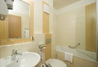 Ванная комната в отеле Mercure Hotel Budapest City Center на Ваци улице - Vaci street