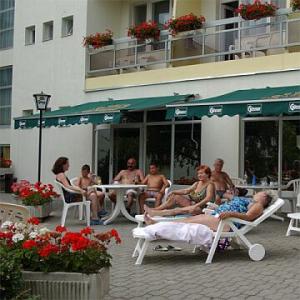 Terras in het Hotel Nagyerdo in Debrecen - wellness- en thermaal hotel in Debrecen - ✔️ Hotel Nagyerdő*** Debrecen - wellness- en thermaal hotel in Debrecen met voordelige prijzen