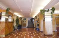 Online Hotel-Reservation in Budapest - Hall im Hotel Nap - Airport - Flughafen Hotel Budapest - Hotel Nap 