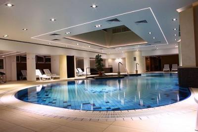 Wellnessvakantie in Heviz - Hotel Palace Palota - Viersterren wellnesshotel in Heviz Hongarije - ✔️ Hotel Palace**** Hévíz - wellnesshotel Palace Palota Heviz bij het meer van Heviz, Hongarije