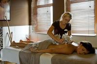 Tratamiento de masaje tibetano en el Hotel fabuloso Shiraz