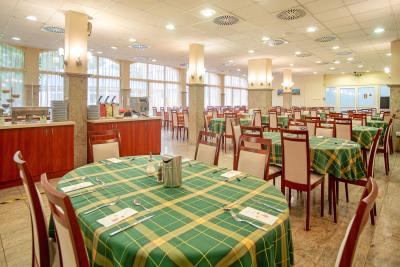 Restaurant in dem Thermal Hotel Hajduszoboszlo beim Thermalbad - ✔️ Hungarospa Thermal Hotel*** Hajdúszoboszló - Billige Thermen Hotel in Ungarn