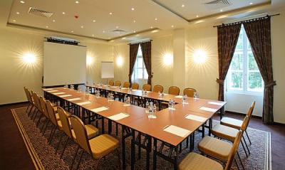 conference room in Ipoly Hotel, Balatonfured, wellness and conference room, Lake Balaton - Ipoly Residence Hotel Balatonfured - luxus apartment hotel with wellness sevices at Lake Balaton