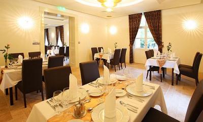 Elegant Restaurant in the Hotel Ipoly Residence, at the place of ceremonies - Ipoly Residence Hotel Balatonfured - luxus apartment hotel with wellness sevices at Lake Balaton