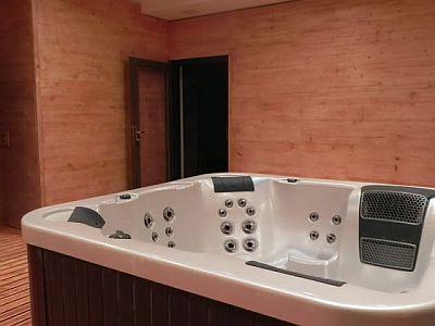 Hotel Kelep - jacuzzi pentru wellness wekend în hotelul din Tokaj - Hotel Kelep*** Tokaj - hotel cu 3 stele cu reduceri în Tokaj cu oferte cu demipensiune