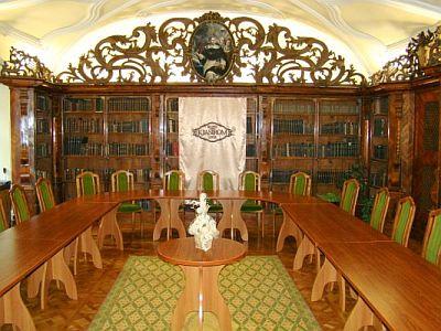 Hotel Klastrom, sala de reuniones en el hotel de castillo en el centro de Gyor - Hotel Klastrom Gyor - hotel castillo con medio pensión a precio descuento en el centro de Gyor