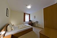 Mandarin Hotel in the neighbourhood of Löverek, in the downtown of Sopron on affordable prices