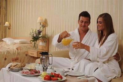 Wellness Hotel MenDan spa och wellness med dubbelsäng i Zalakaros - ✔️ MenDan Hotel**** Zalakaros - Spa termal och wellness i Zalakaros, på gott pris