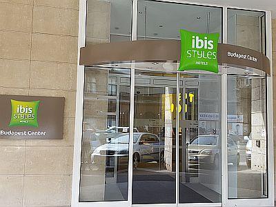 Entrace of Hotel Ibis Styles Budapest Center - elegant hotel in the centre of Budapest - Ibis Styles Budapest Center*** - 3 star hotel in Budapest