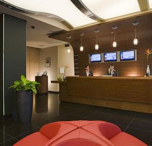 Novotel Danube Budapest - Рецепция отеля Новотель - Hotel Novotel Danube Budapest - ✔️ Novotel Budapest Danube**** - Новотель отель в Будапеште