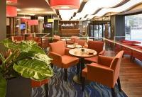 Budapest Novotel Danube - Уютный бар в отеле Новотель в Буде