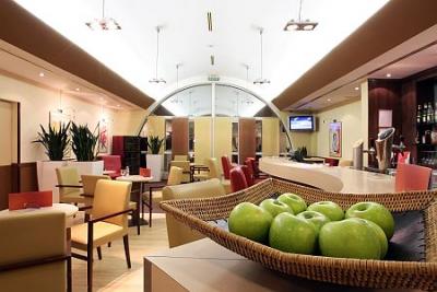 Castrum Hotell w Szekesfehervarze- drink bar blisko centrum miasta - ✔️ Castrum Hotel**** Szekesfehervar - Czterygwiazdowy hotel w przepięknym węgierskim miejsce