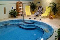 Hotel Unicornis w Eger - jacuzzi w centrum fitness