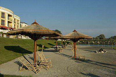 Polus Palace Golf  Wellness Club Hotel - Golf Club Beach in God Ungheria,  - Polus Palace Golf Club Hotel God - albergo centro benessere e campo da golf a God