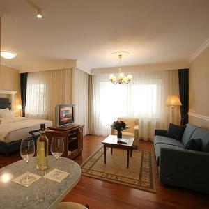 Queens Court Hotell Budapest - lyxig svit - Queens Court Hotell Residence Budapest - Hotell i Budapest