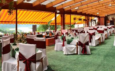 Classy restaurant with river view in the Hotel Silvanus near Budapest - Silvanus**** Hotel Visegrad - Cut price wellness hotel at the Danube Bend in Visegrad with panoramic view on the Danube