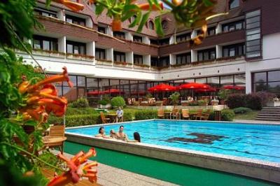 Hotel Sopron*** - een ideale accommodatie vlakbij de Oostenrijkse grens voor een gezellig wellnessweekend - ✔️ Hotel Sopron**** - goedkoop wellness hotel met halfpension voor actieprijzen in Sopron