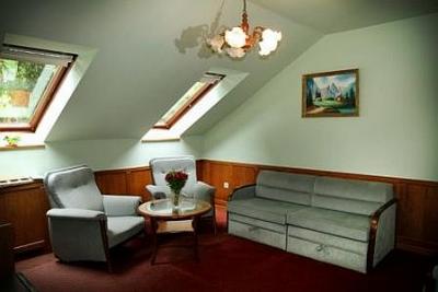 Camera familiare nella pensione Casa Svizzera - prenotazione online - Casa Svizzera Nyiregyhaza*** - hotel Svajci Lak a Nyiregyhaza accanto al lago salmastro