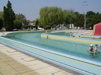 Hôtel Thermal Mosonmagyarovar en Hongrie, bains extérieurs