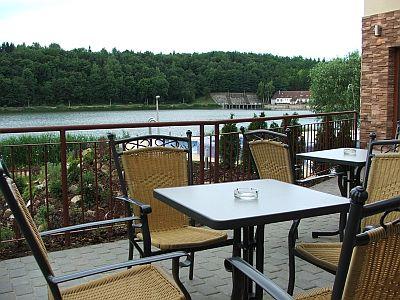 To hotelu Bank 3* - piękna panorama jeziora Lake Bank - ✔️ Hotel Welness To*** Bank - Hotel welness nad jeziorem Banki To - Węgry