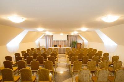 Vinum Hotel Kiskőrös - conference room in Kiskoros in Vinum Hotel - Hotel Vinum Kiskőrös - discount wellness hotel in Kiskoros with half board packages