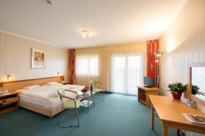 Ładny pokój w Hotelu Vital w Zalakaros - w promocyjnej cenie z wyżywieniem HB - ✔️ Hotel Vital**** Zalakaros - Promocje, spa w Hotelu Vital w Zalakaros