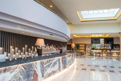 SiófokのウェルネスとコンファレンスホテルAzurの割引 - ✔️ Hotel Azur Siofok**** ✔️ デブレツェンAzúr