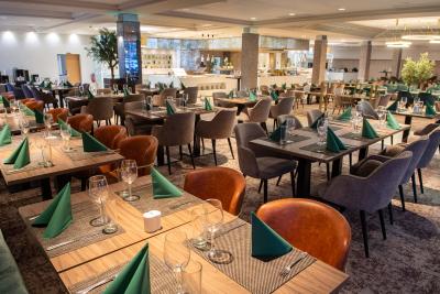4* Wellness Hotel Azurs restaurang i Siófok med utmärkt mat - ✔️ Hotell Azur Siofok**** - wellness på kusten av sjön Balaton