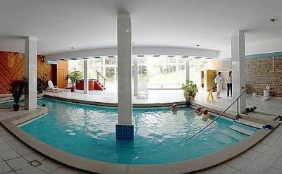 Spa Thermal Hotel Fit Heviz - interior spa relax pool with medicinal water in Heviz, in the 4-star wellness hotel - ✔️ Hotel Fit*** Heviz - Thermal Hotel Fit affordable wellness hotel in Heviz with halfboard packages