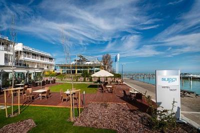 Yacht Wellness Hotel Siofok 4* discounted half-board wellness packages - ✔️ Yacht Wellness Hotel**** Siófok - special package Hotel Wellness Siófok